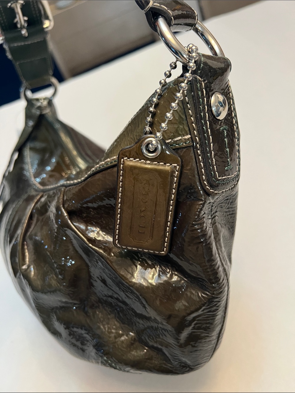 COACH CLASSIC GREEN PATENT LEATHER HOBO BAG PURSE NEW WITH TAGS - Picture 7 of 16
